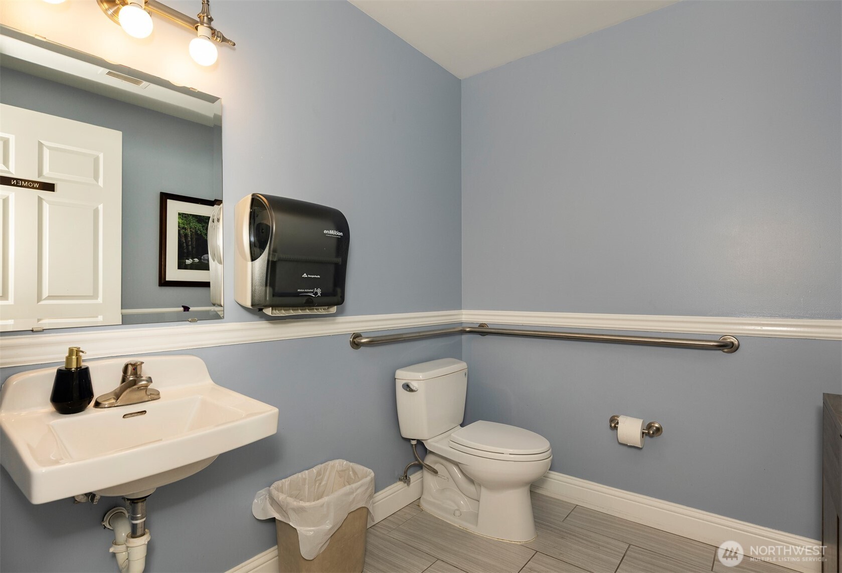 4847 California Avenue SW Unit: 100