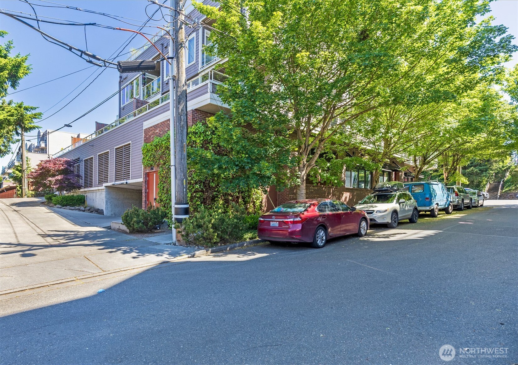 4847 California Avenue SW Unit: 100