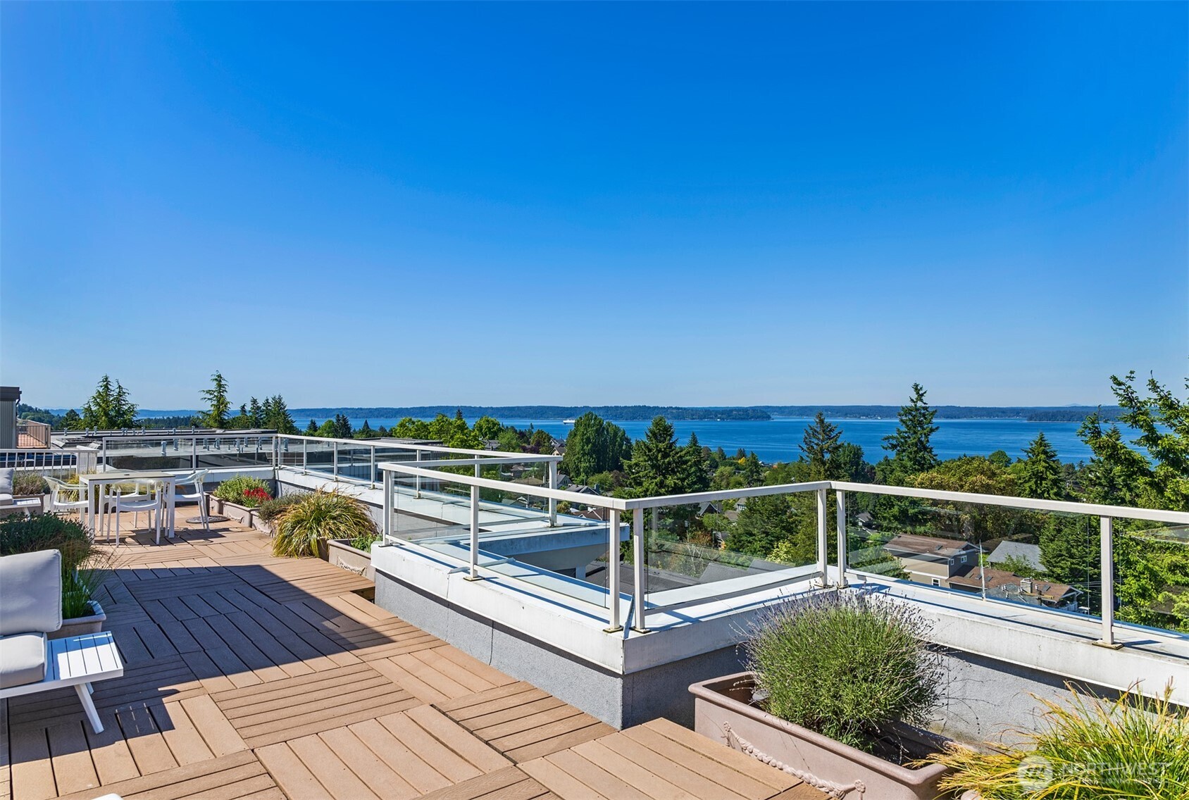 4847 California Avenue SW Unit: 100