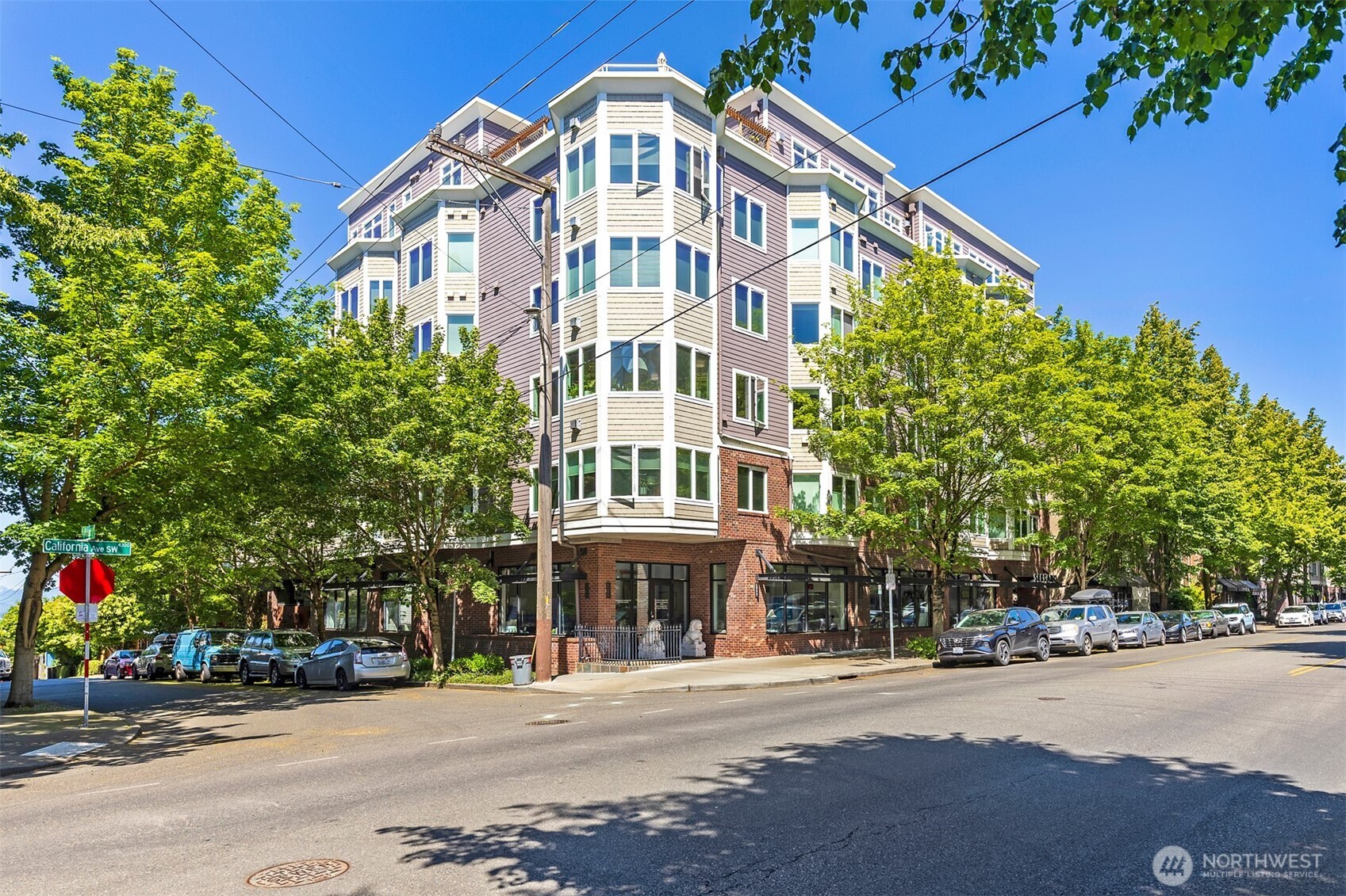 4847 California Avenue SW Unit: 100