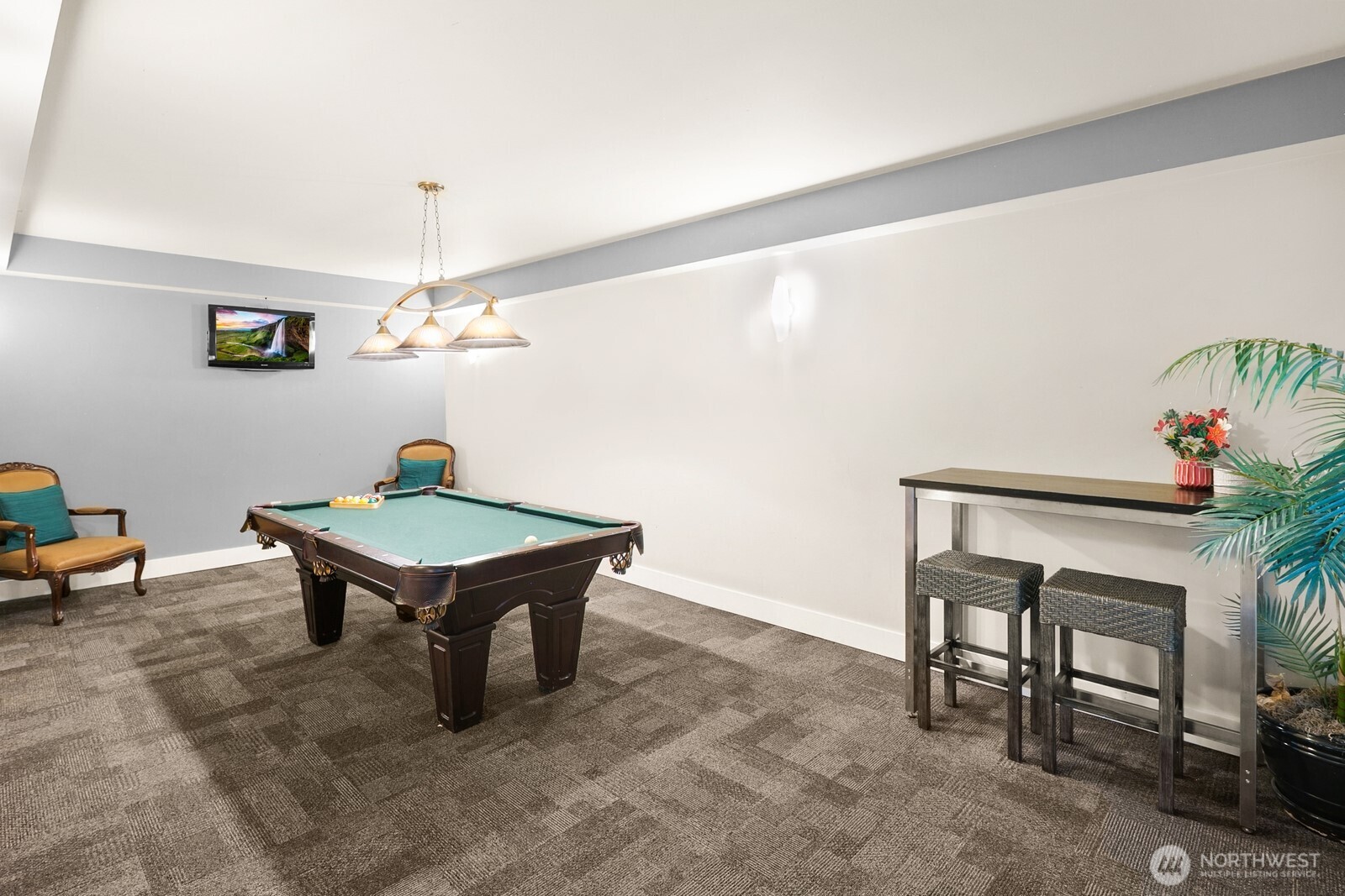 699 John Street Unit: 617
