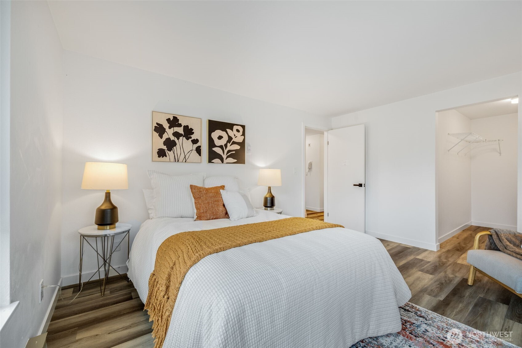 2419 E Madison Street Unit: 2461