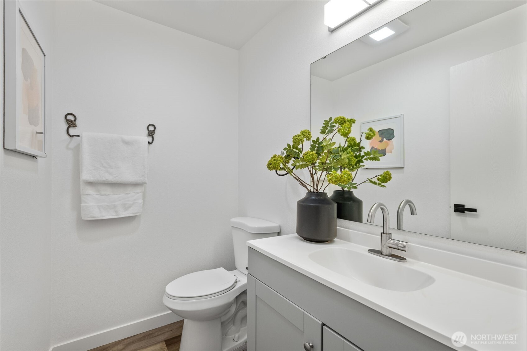 2419 E Madison Street Unit: 2461
