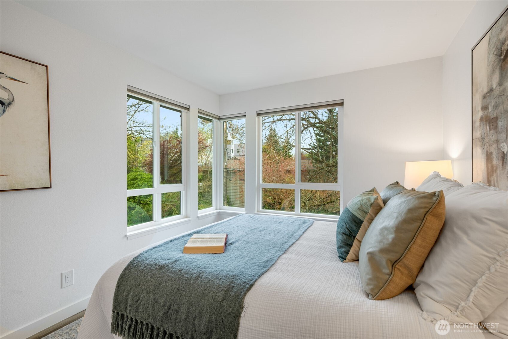 2419 E Madison Street Unit: 2461