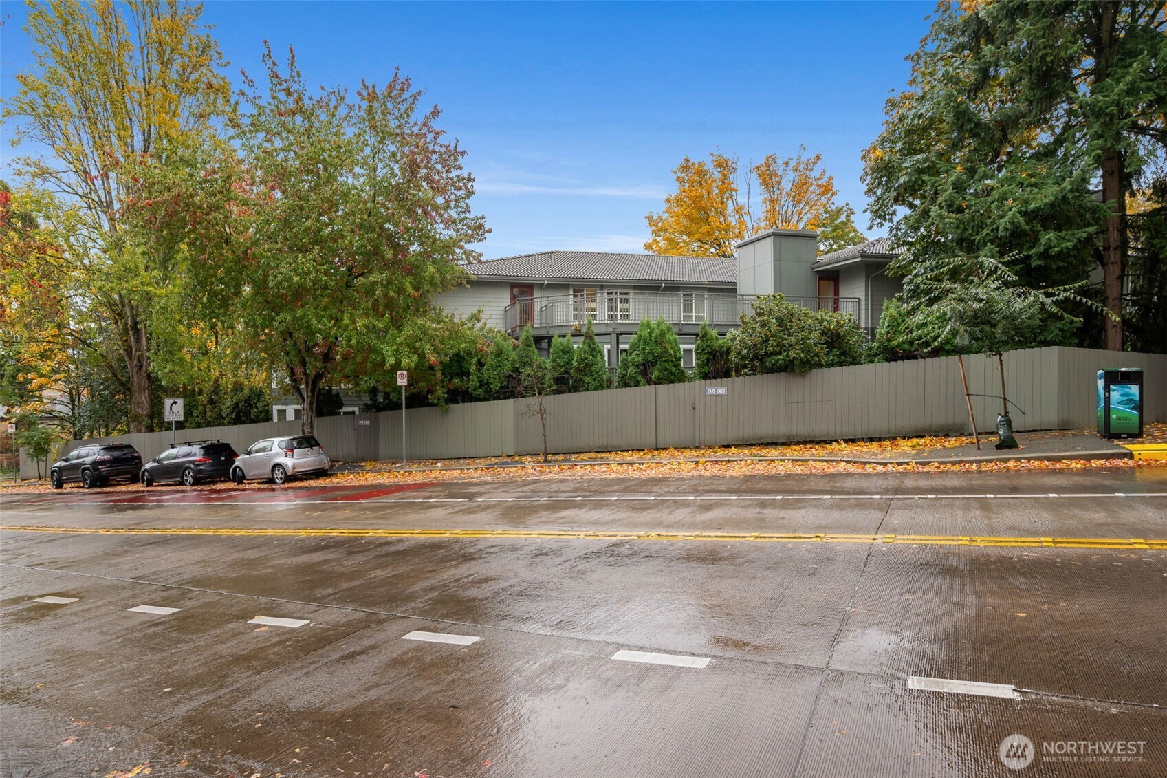 2419 E Madison Street Unit: 2461