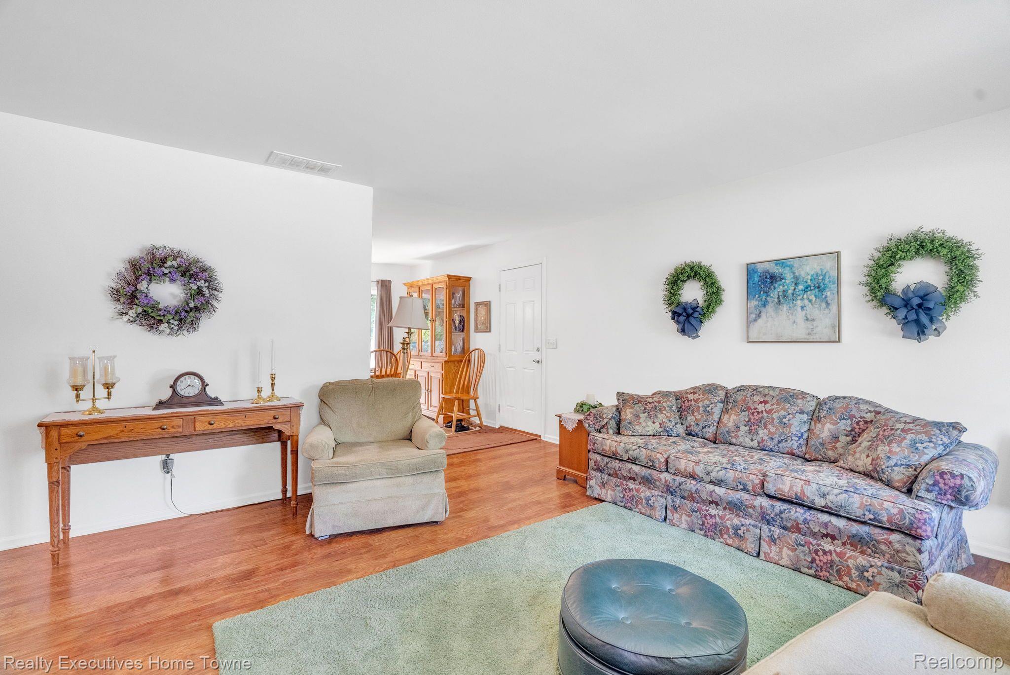 3377 SAPPHIRE LN
