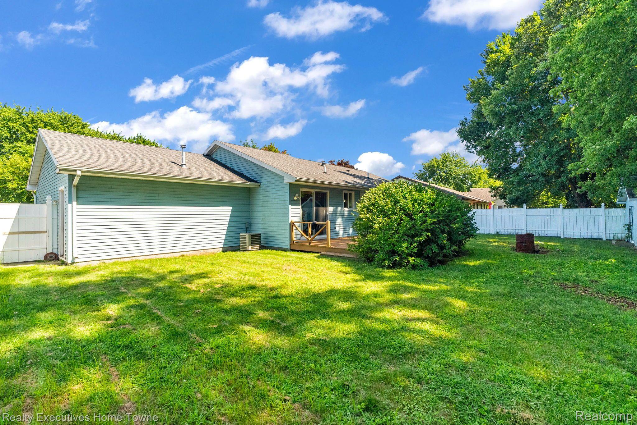 3377 SAPPHIRE LN