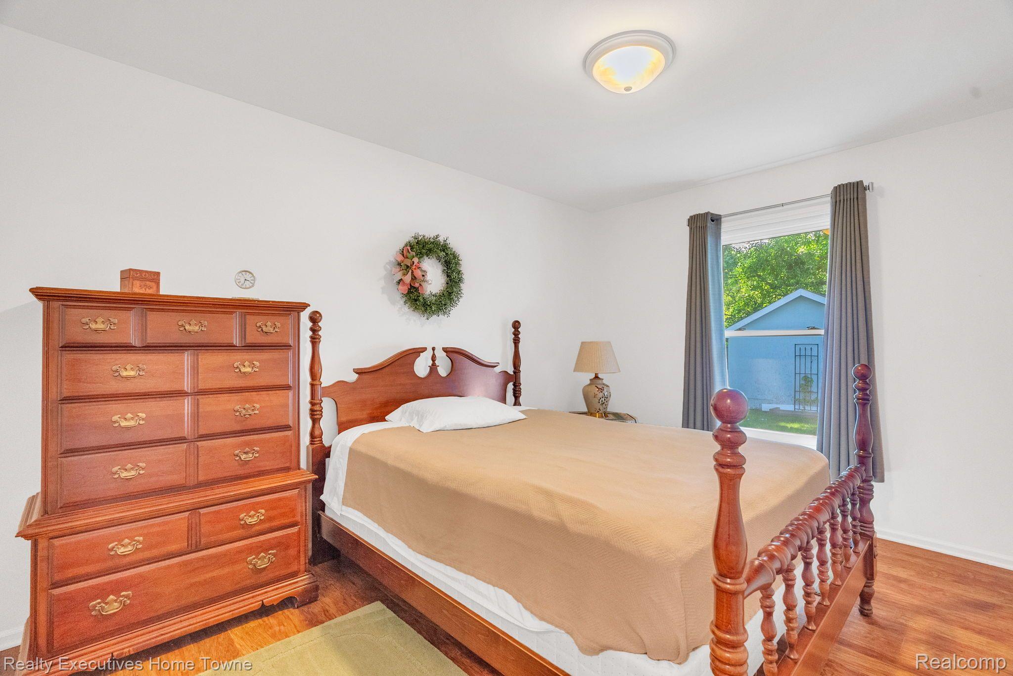 3377 SAPPHIRE LN