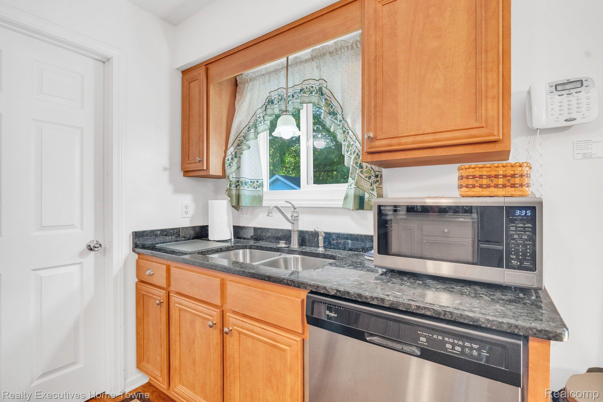3377 SAPPHIRE LN