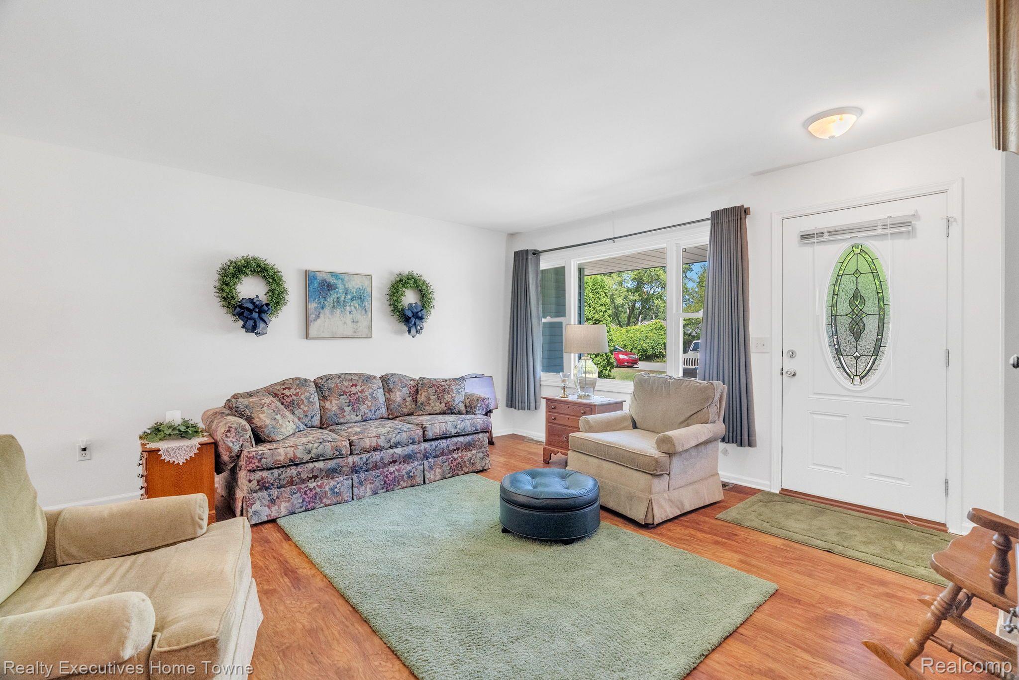 3377 SAPPHIRE LN