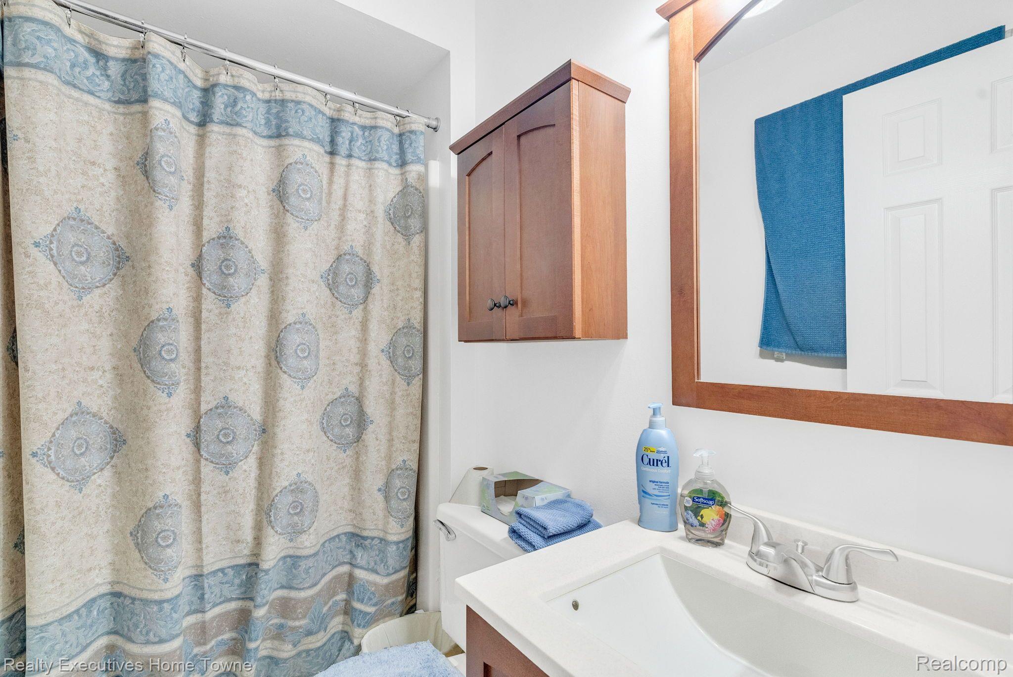 3377 SAPPHIRE LN