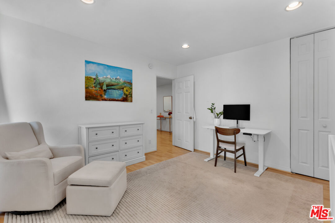 11789 Montana Ave Unit: 15