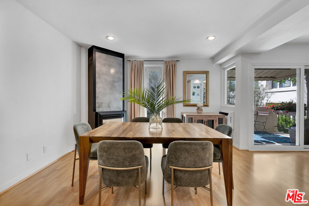 11789 Montana Ave Unit: 15