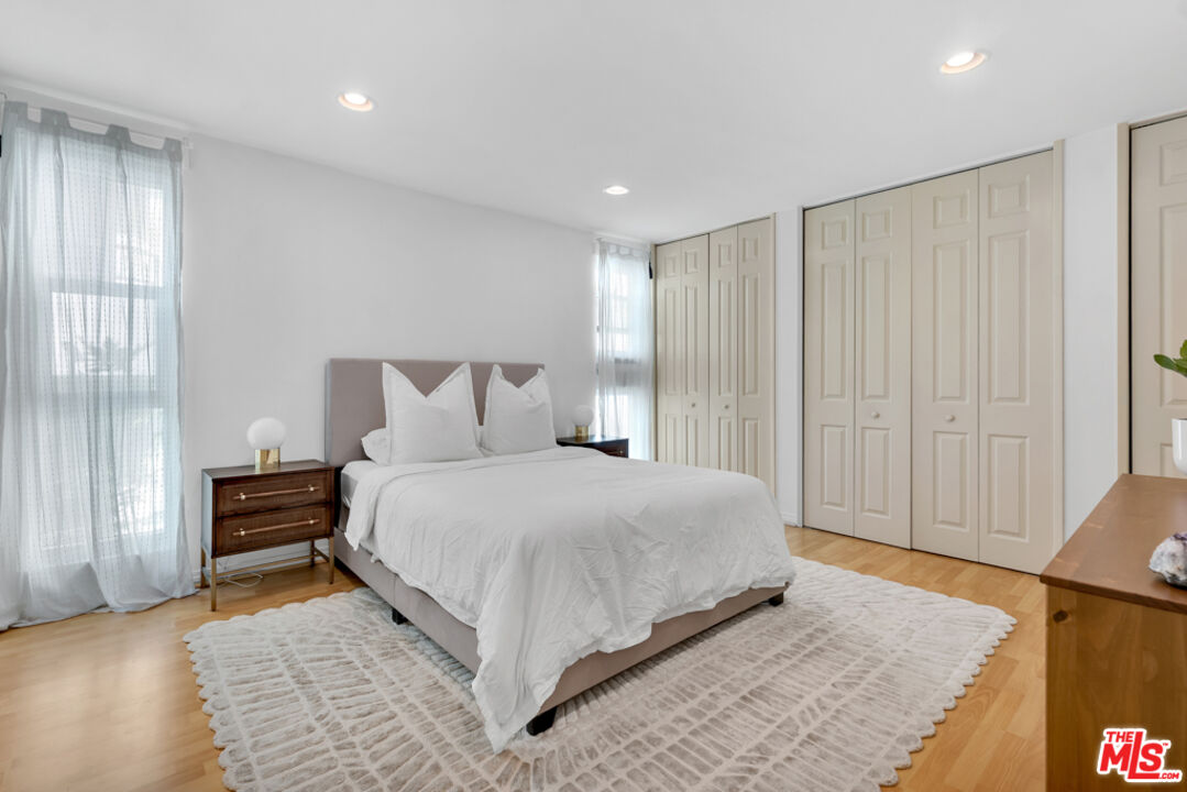 11789 Montana Ave Unit: 15