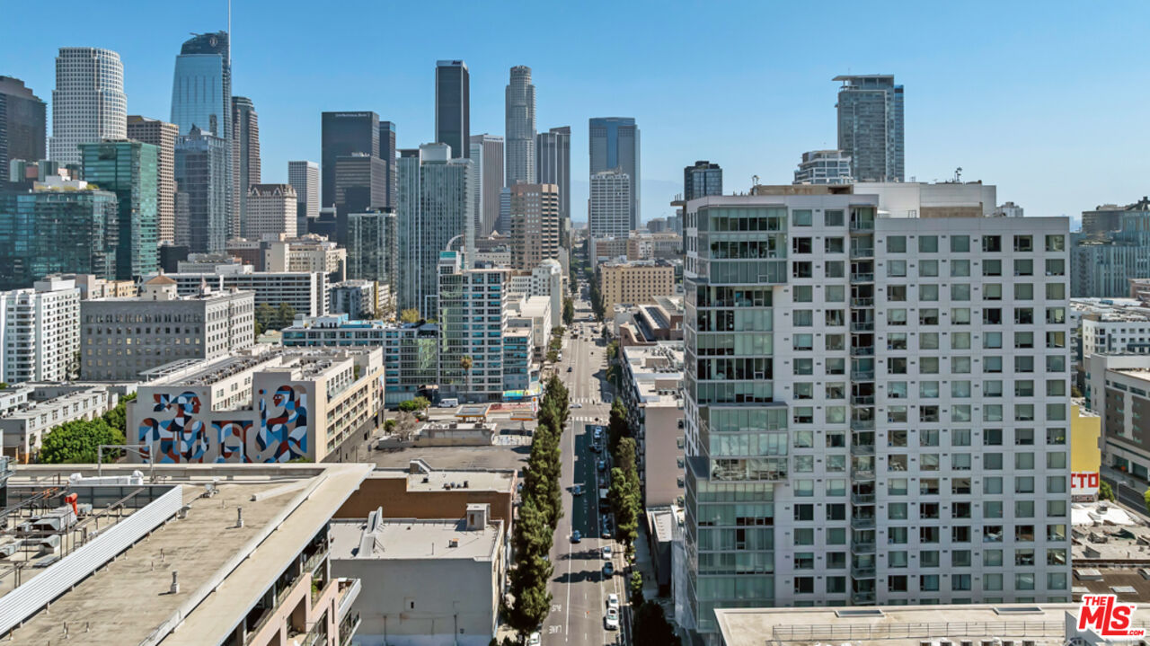 1050 S Grand Ave Unit: 1102