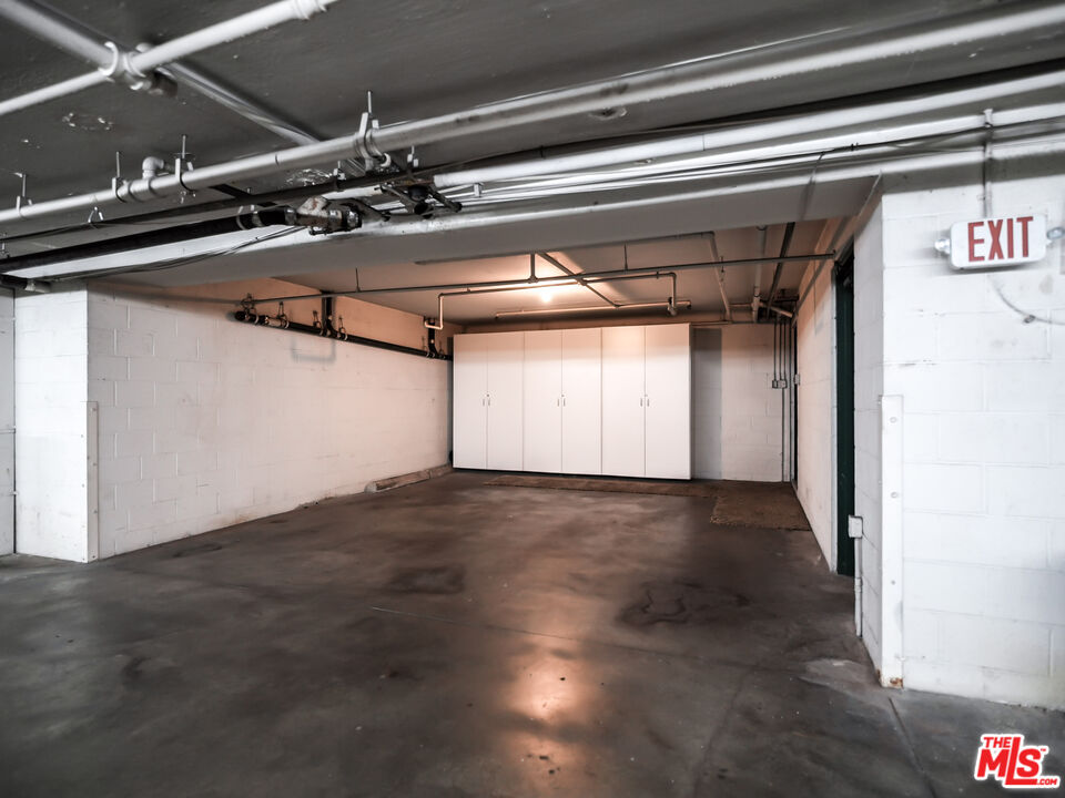 9321 Burton Way Unit: A