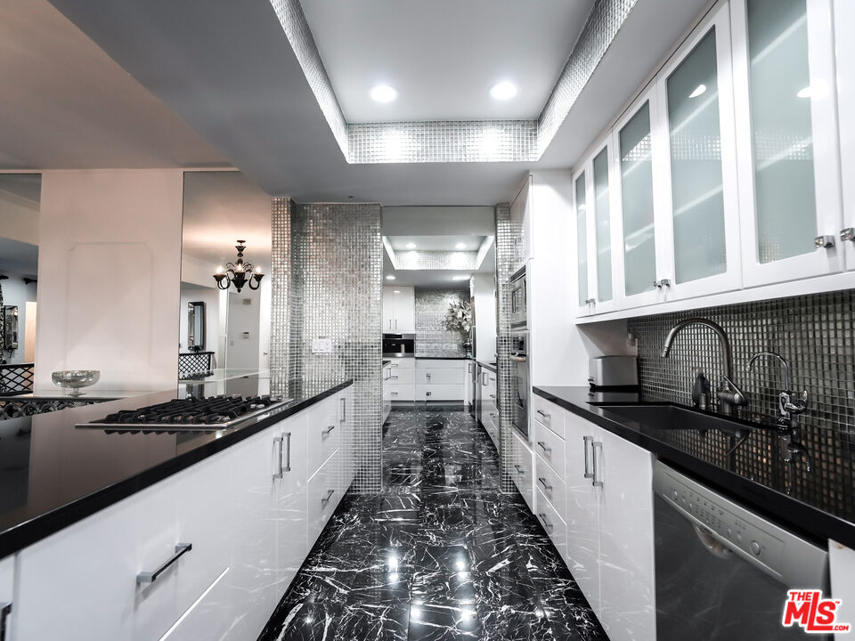 9321 Burton Way Unit: A