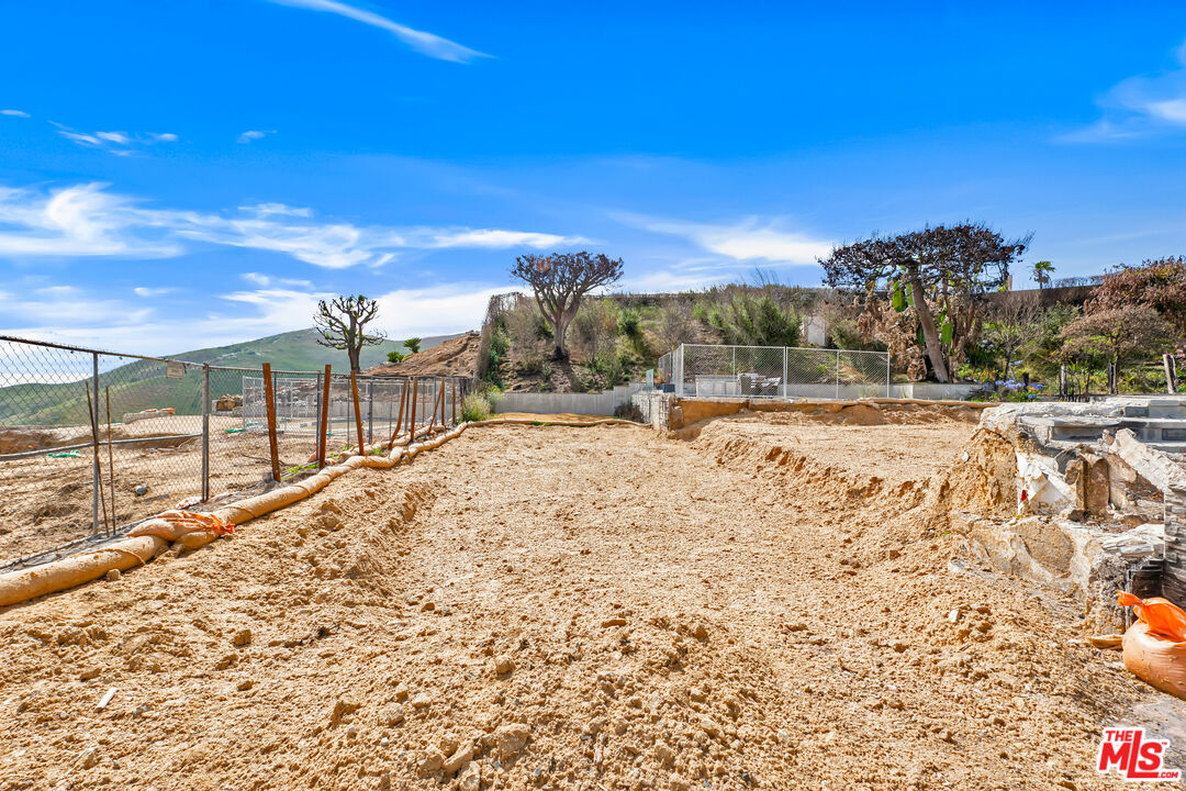 3753 Malibu Vista Dr