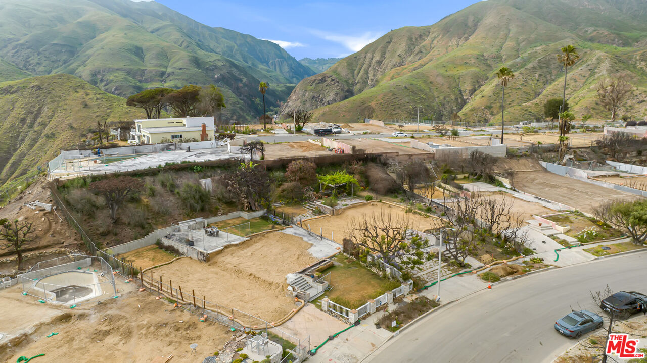 3753 Malibu Vista Dr