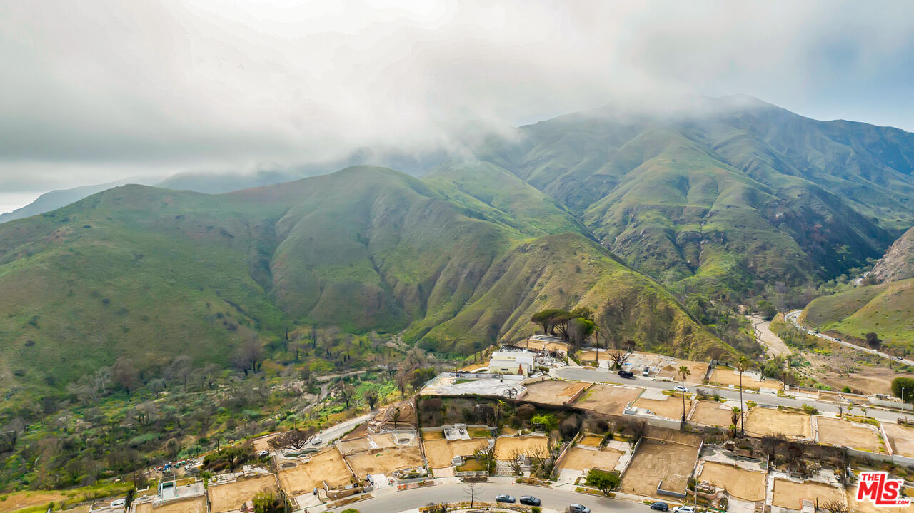 3753 Malibu Vista Dr