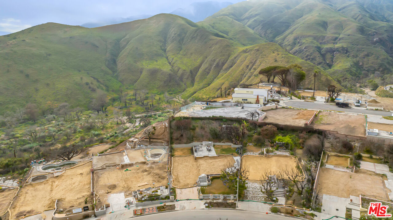 3753 Malibu Vista Dr