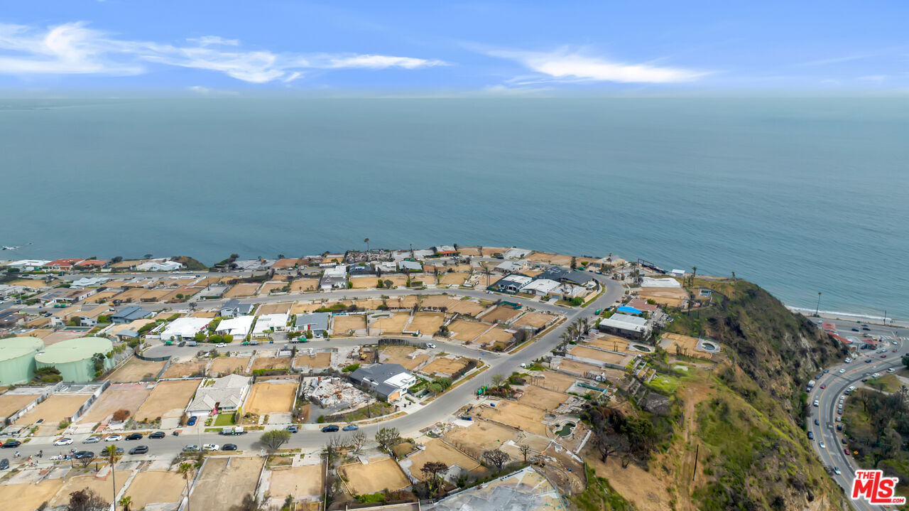 3753 Malibu Vista Dr