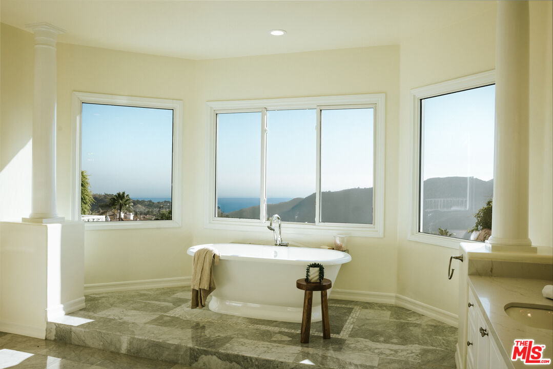 16844 Calle De Sarah