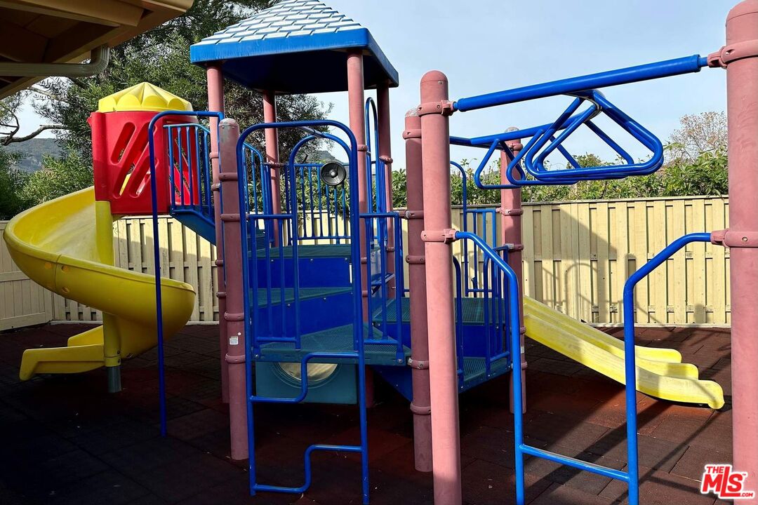 17118 Avenida De La Herradura