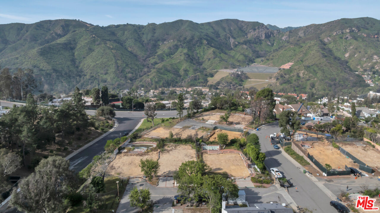 17118 Avenida De La Herradura