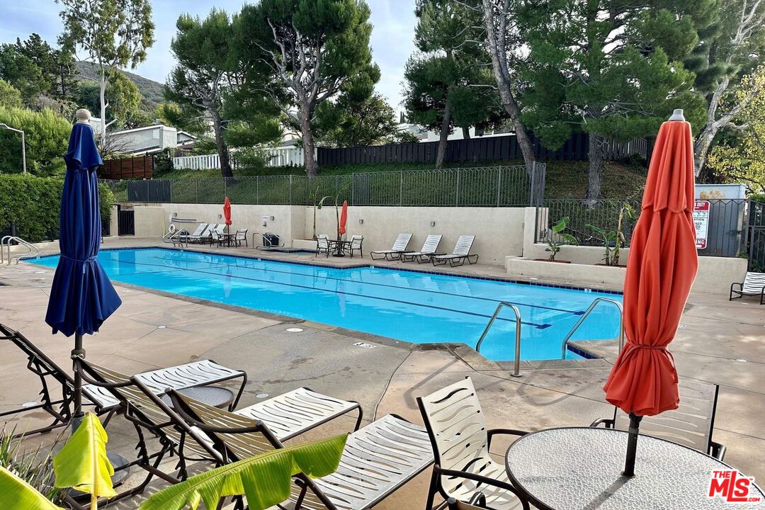 17118 Avenida De La Herradura