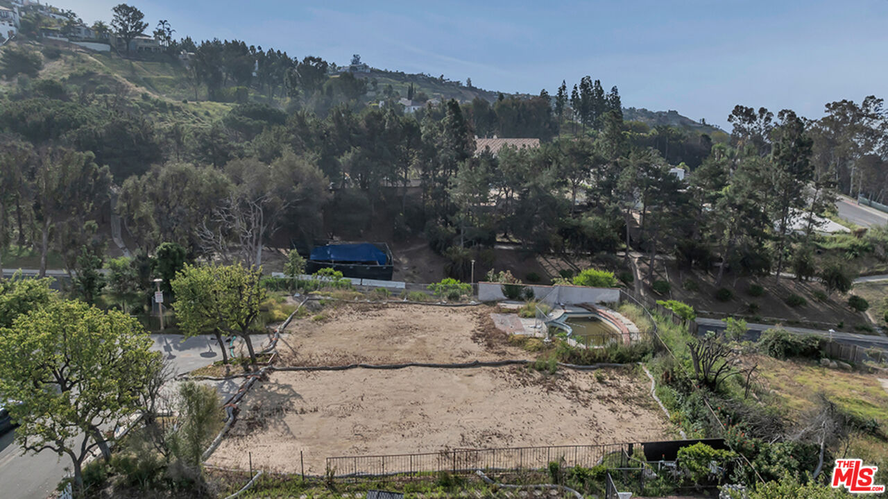 17118 Avenida De La Herradura