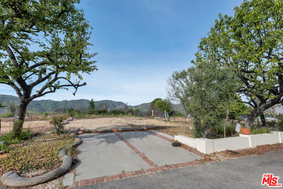 17118 Avenida De La Herradura