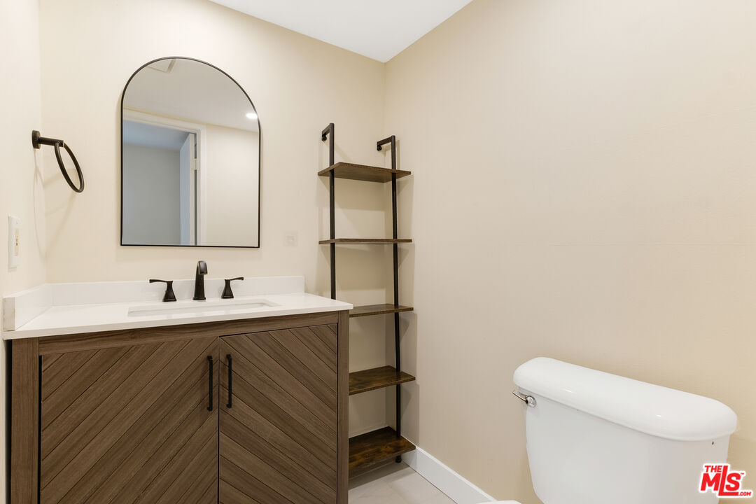 1717 Stoner Ave Unit: 105