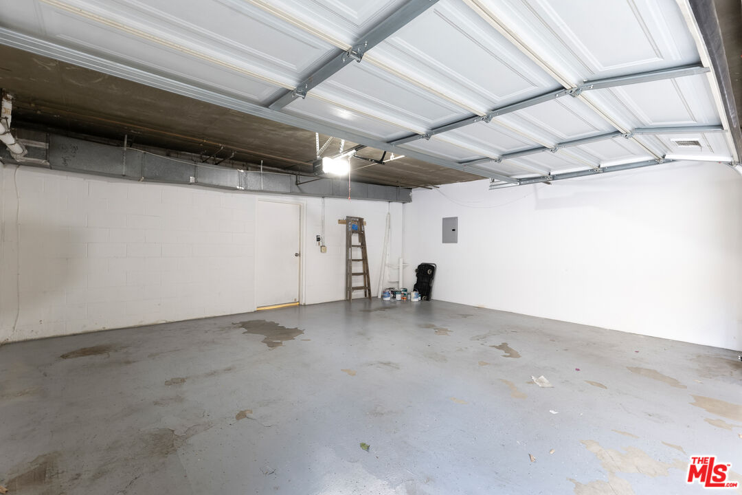 1717 Stoner Ave Unit: 105