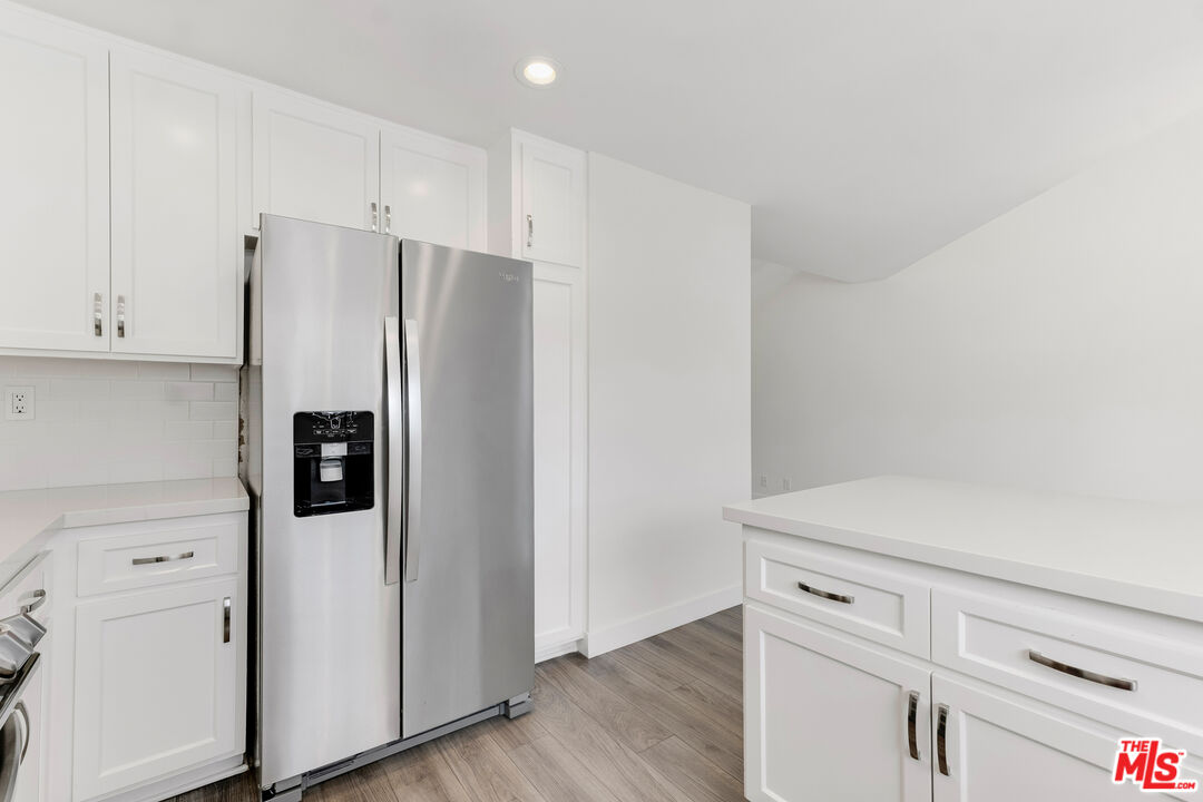 2550 S Centinela Ave Unit: 106