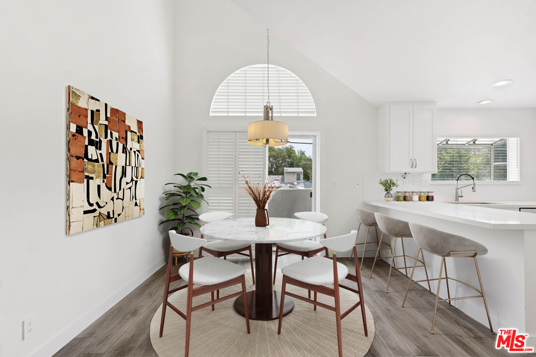 2550 S Centinela Ave Unit: 106