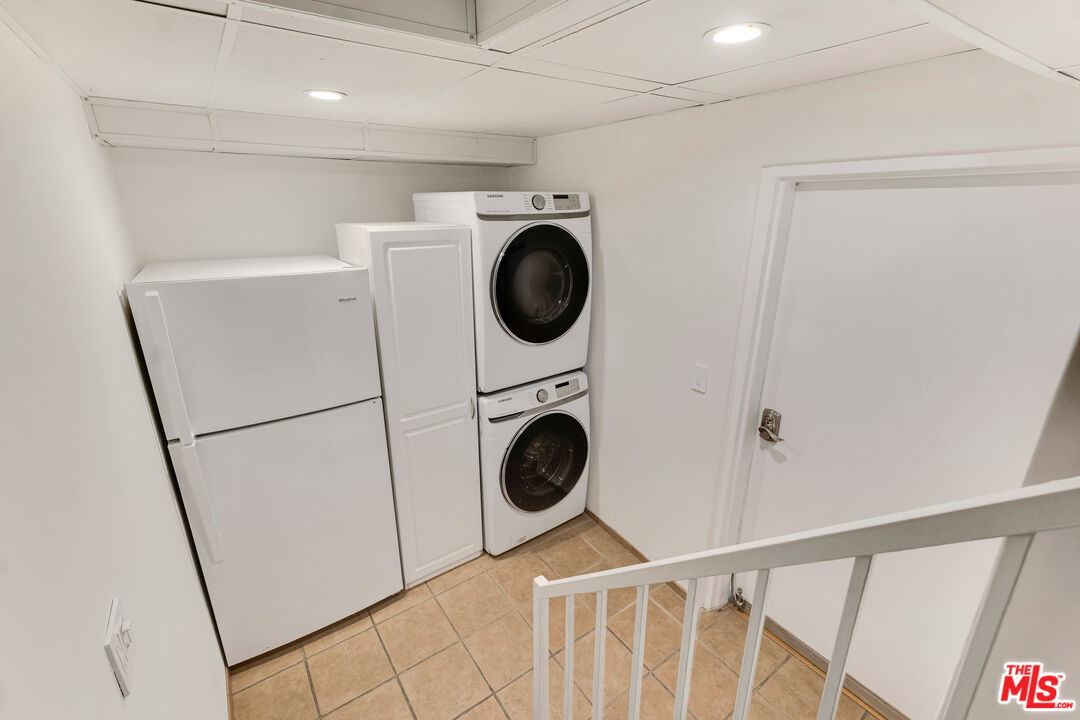 2550 S Centinela Ave Unit: 106