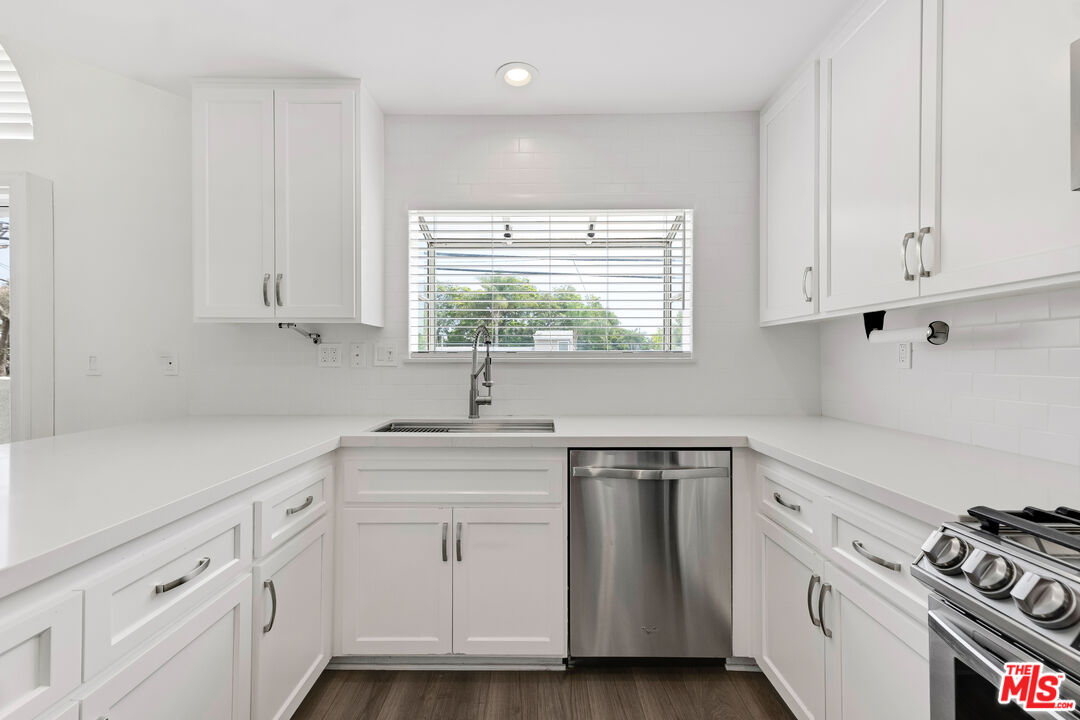 2550 S Centinela Ave Unit: 106