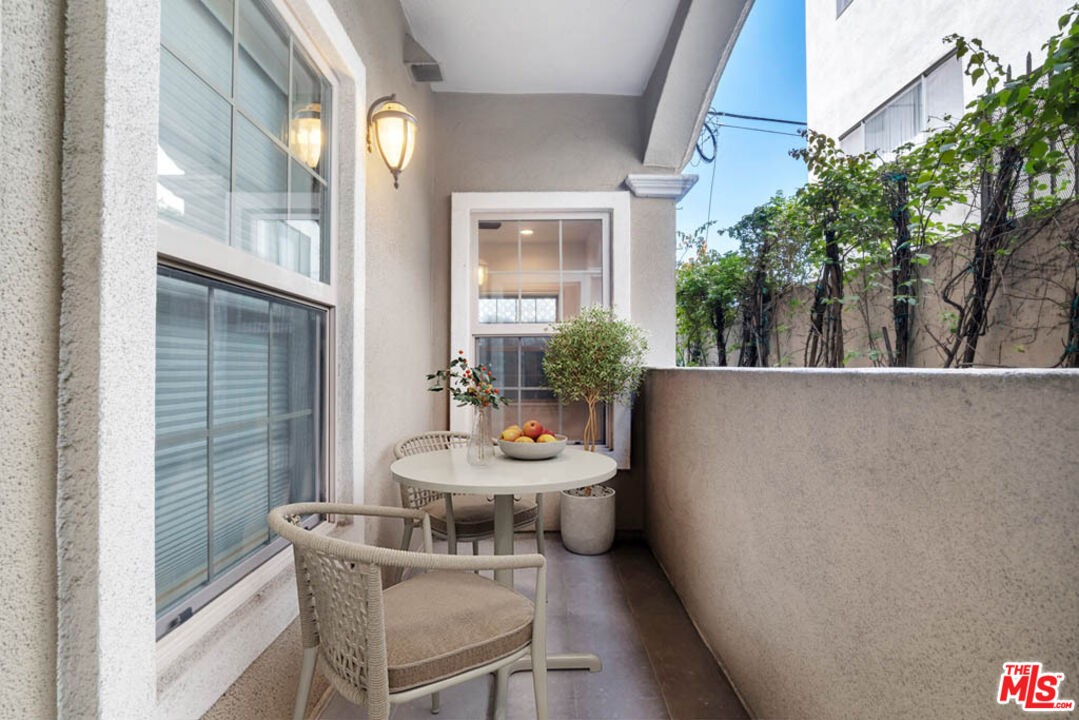 423 Arnaz Dr Unit: 102