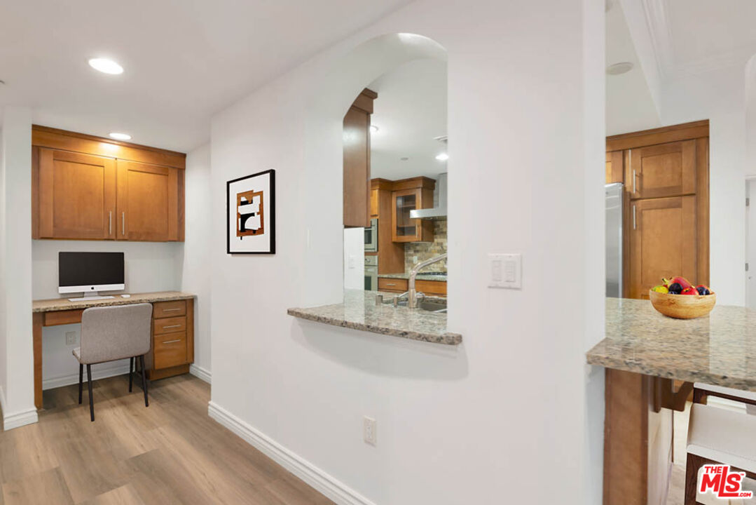 423 Arnaz Dr Unit: 102