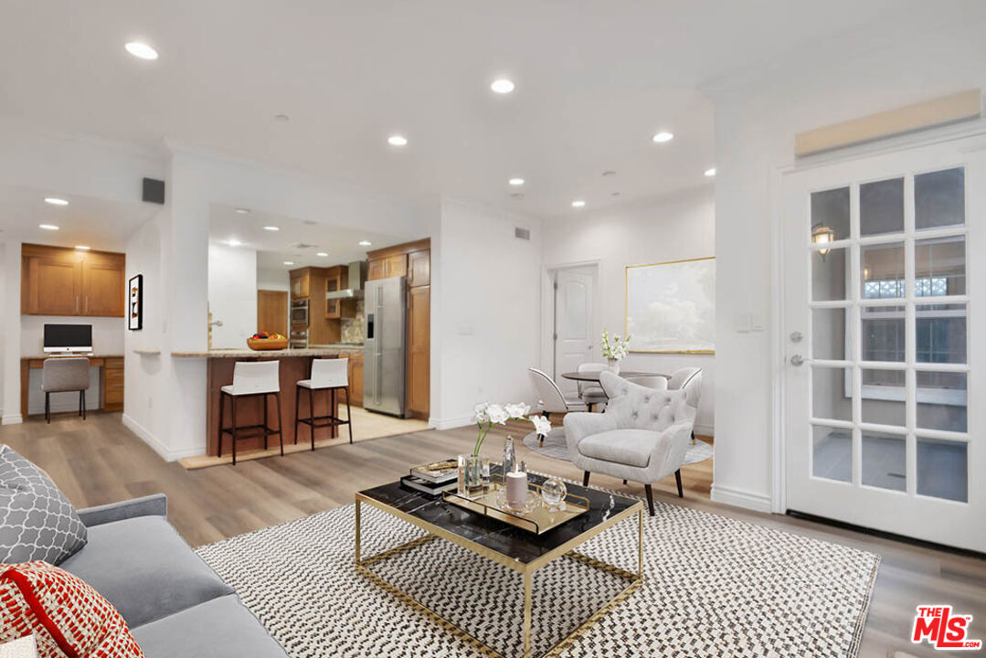 423 Arnaz Dr Unit: 102