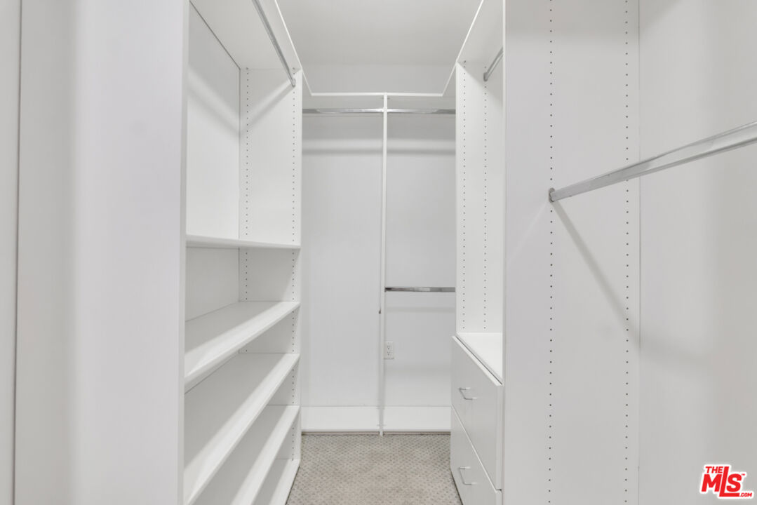 423 Arnaz Dr Unit: 102