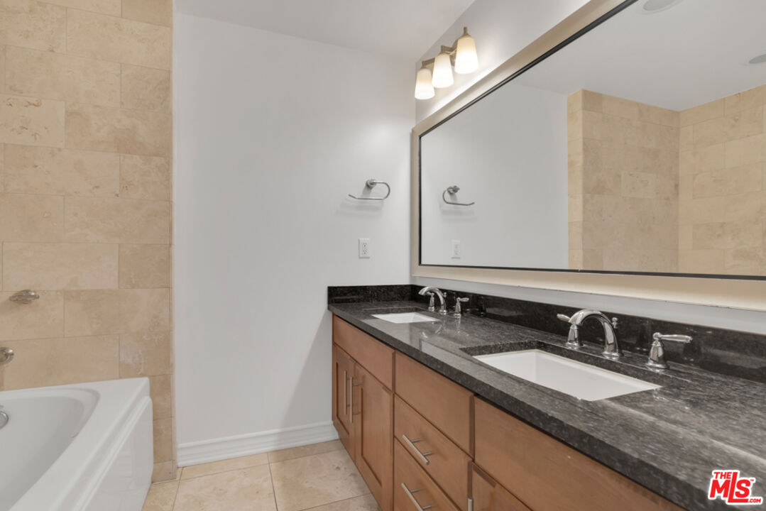 423 Arnaz Dr Unit: 102