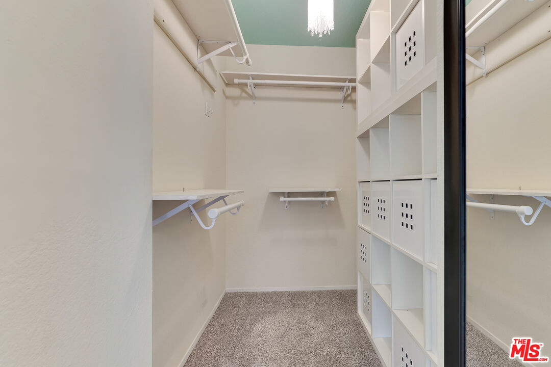 1717 Stoner Ave Unit: 105