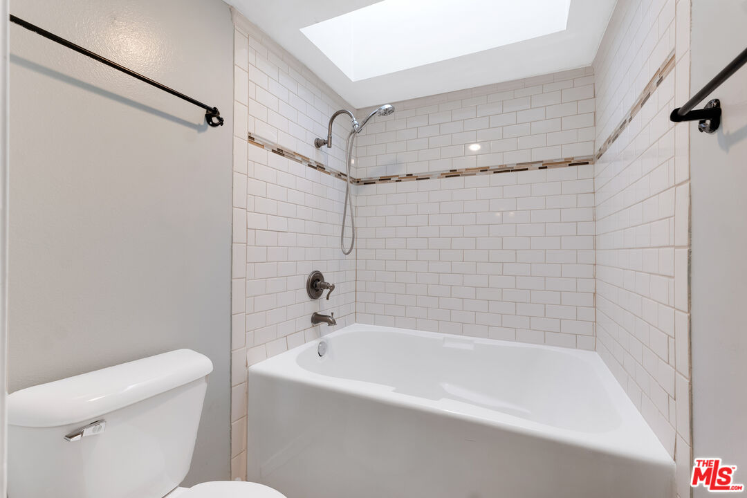 1717 Stoner Ave Unit: 105