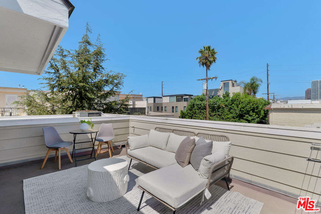 1717 Stoner Ave Unit: 105