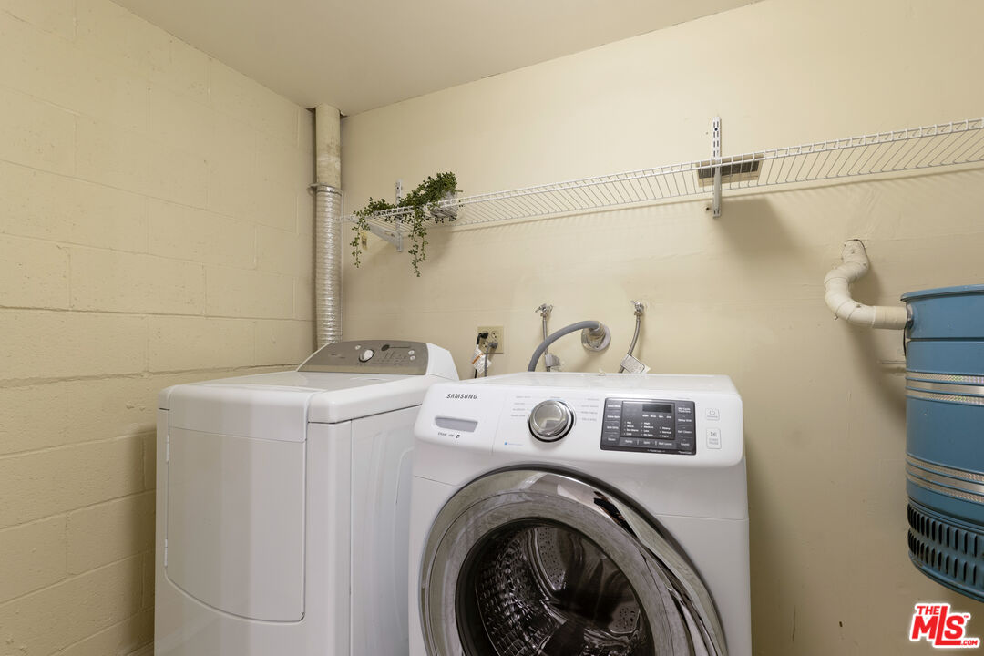 1717 Stoner Ave Unit: 105