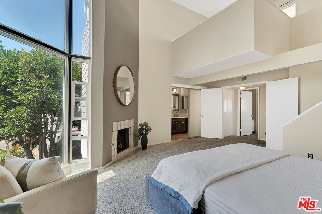 1717 Stoner Ave Unit: 105