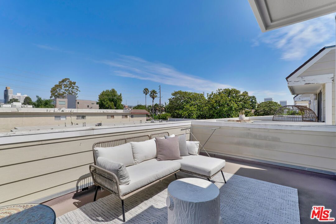 1717 Stoner Ave Unit: 105