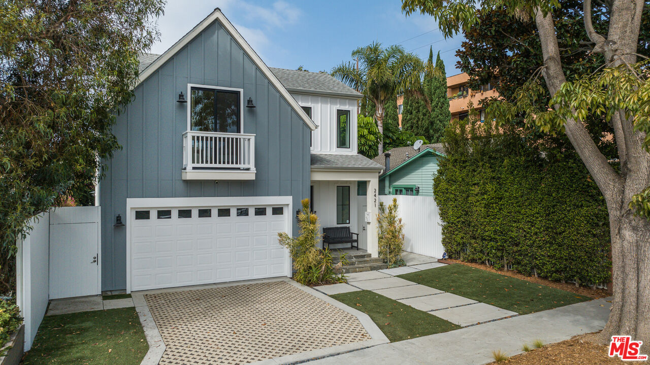 2421 Louella Ave